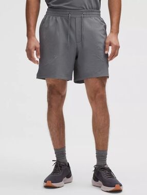 Lululemon Licensed To Train Linerless Short 7 Inches Textured Size Medium